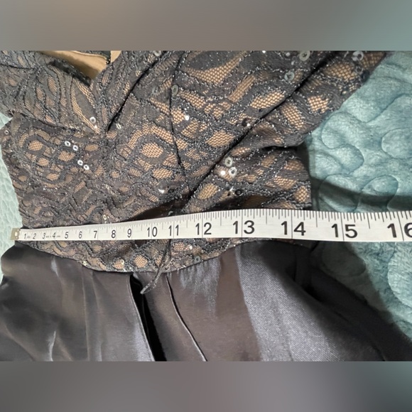 RM Richards Gown Sz 8P Dress Gray Lace Sequins Bow Hi-Low V-Neck Looks New! - Picture 7 of 11